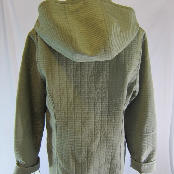 NWT Manteaux Lt Quilt Snap Front Jacket w/Hood - Picture 2 of 8